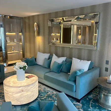 Le Bretagne cozy * Cannes