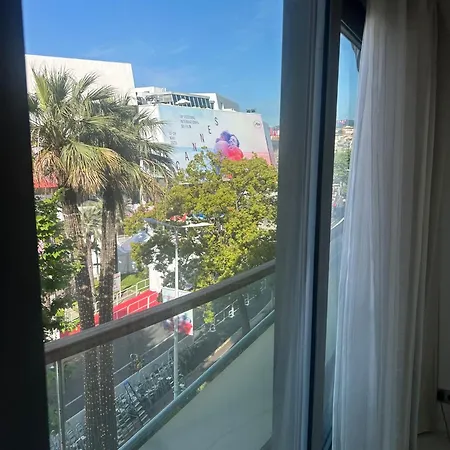 Le Bretagne Cozy Cannes
