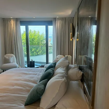 Le Bretagne cozy Cannes