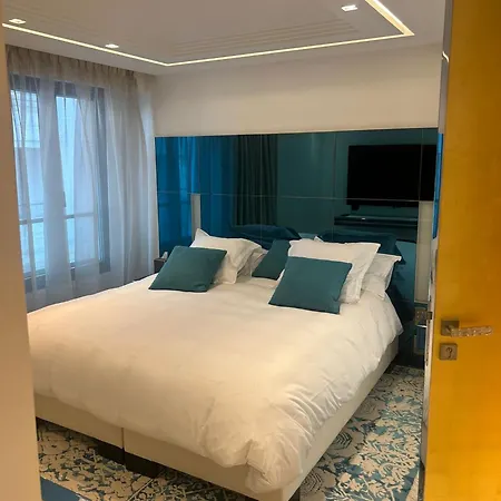 Le Bretagne cozy Cannes
